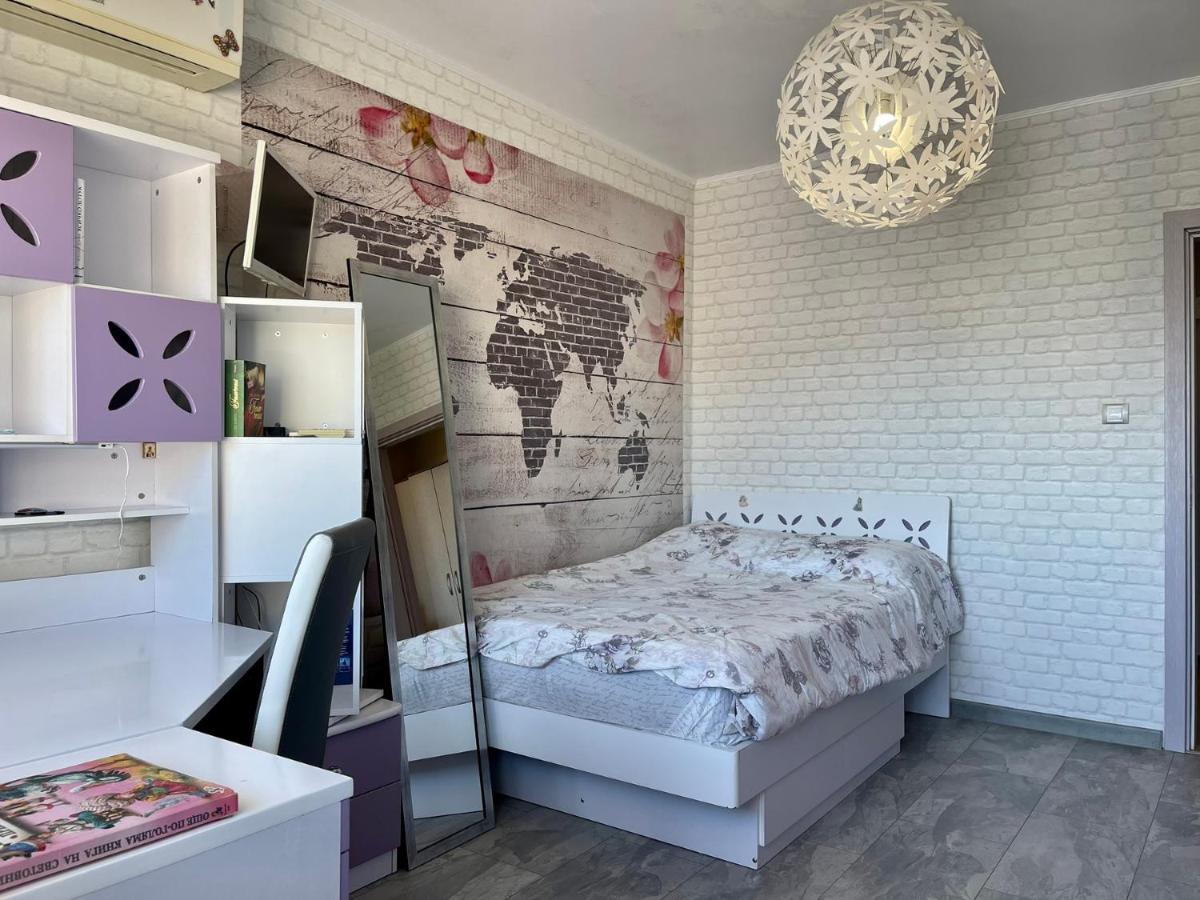 Апартамент Чаролит / Apartment Charoite Бургас Экстерьер фото