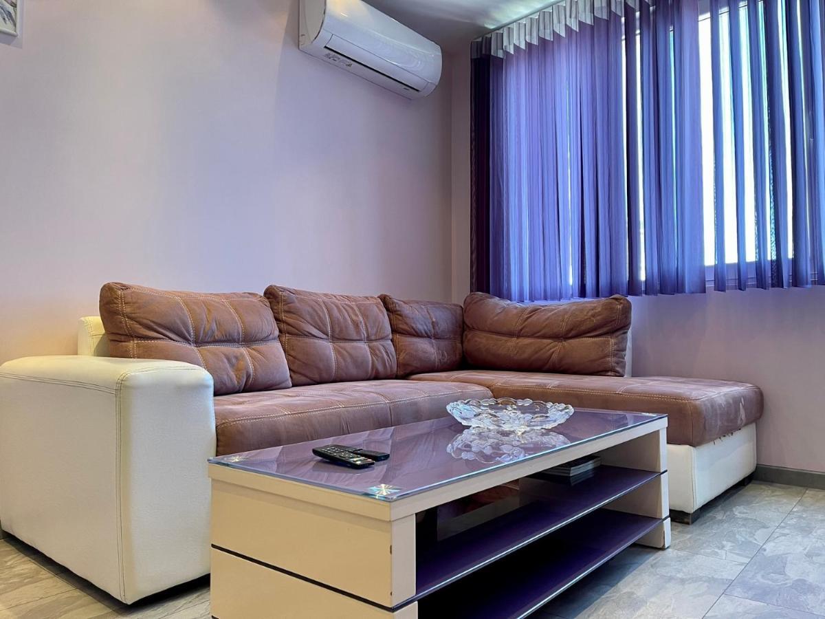 Апартамент Чаролит / Apartment Charoite Бургас Экстерьер фото